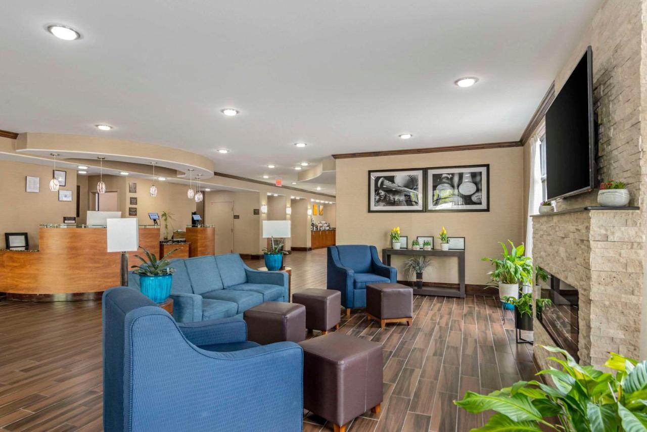 Comfort Suites At Kennesaw State University Екстериор снимка