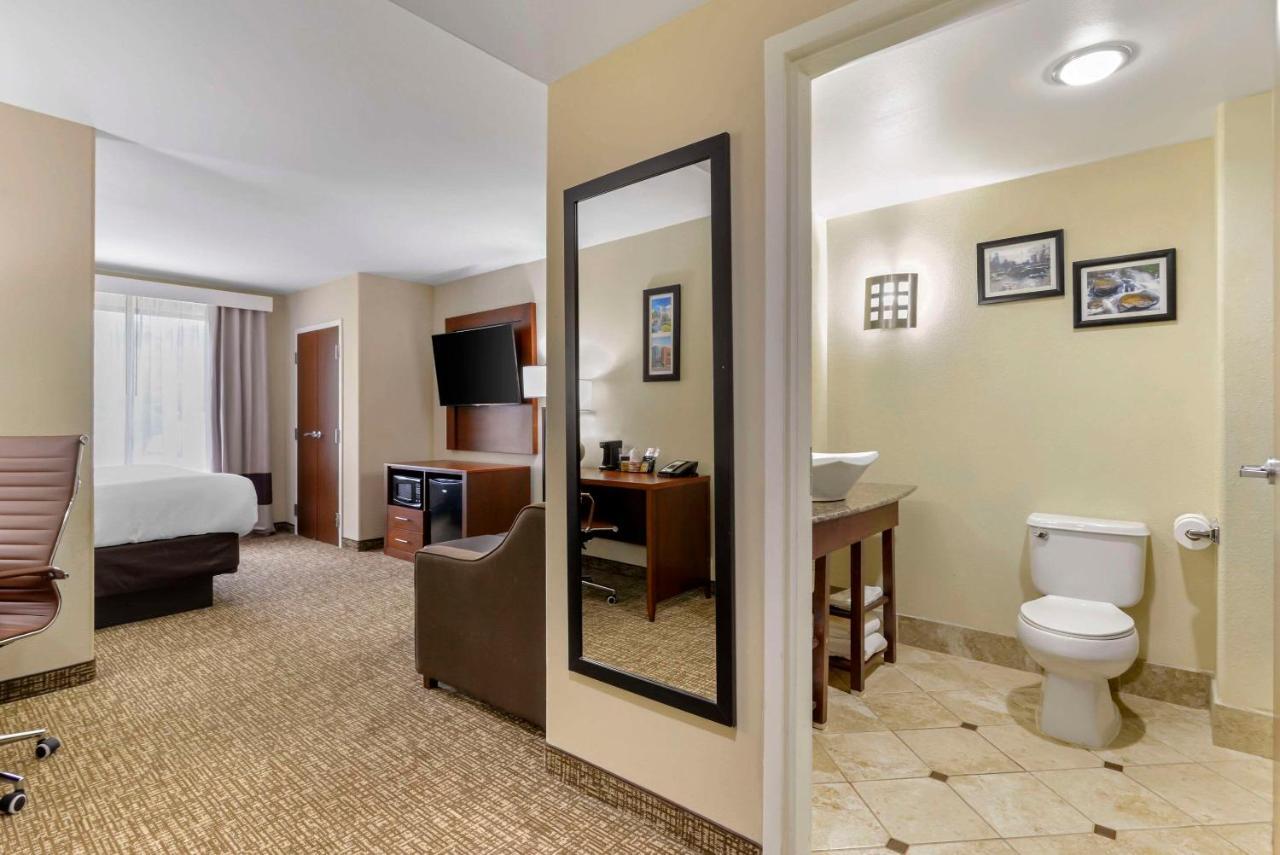 Comfort Suites At Kennesaw State University Екстериор снимка