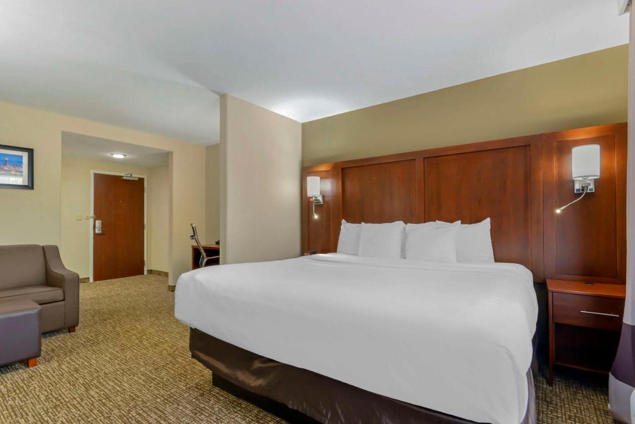 Comfort Suites At Kennesaw State University Екстериор снимка