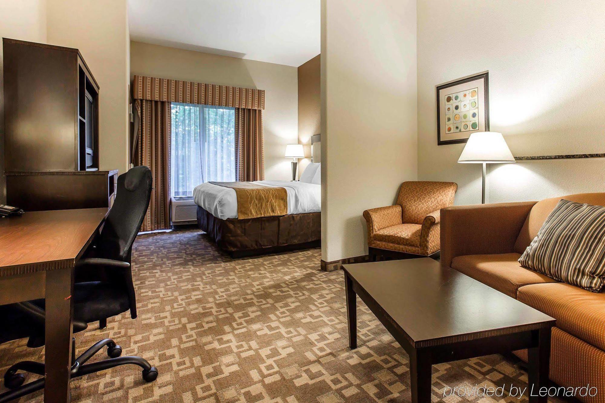 Comfort Suites At Kennesaw State University Екстериор снимка