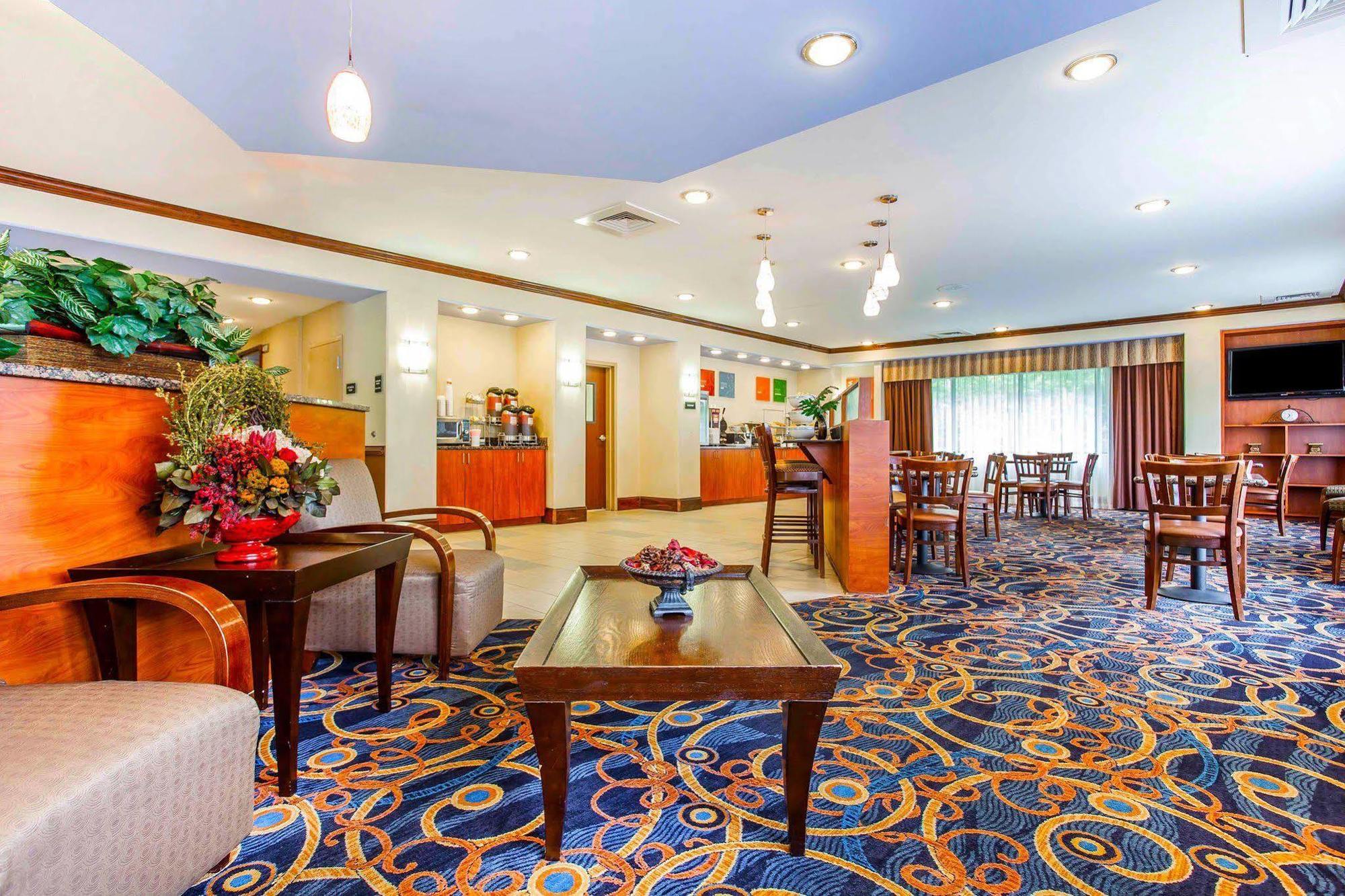 Comfort Suites At Kennesaw State University Екстериор снимка