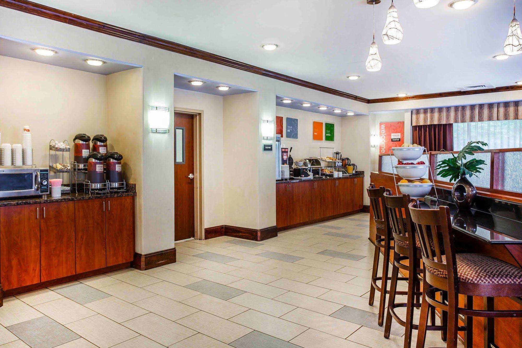 Comfort Suites At Kennesaw State University Екстериор снимка